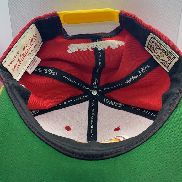 💥3/$25 Mitchell and Ness Houston Rockets Snapback - Picture 3 of 7